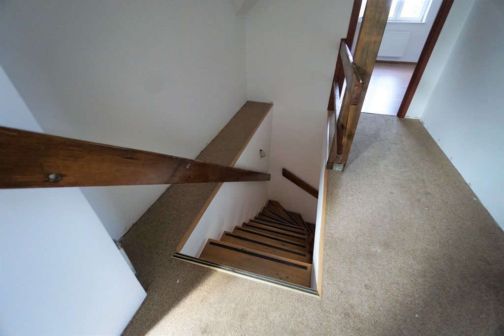 Dom jednorodziny o pow. 216, 6 pokoi (11)