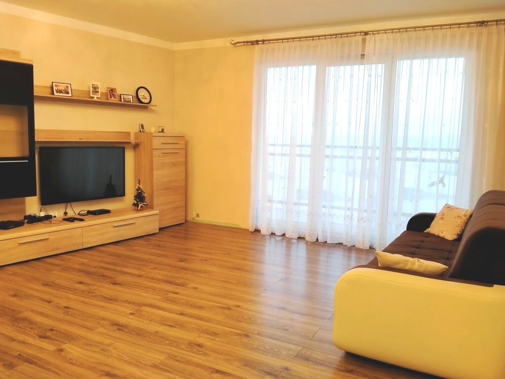 Przestronna kawalerka z balkonem i panoramą miasta (3)