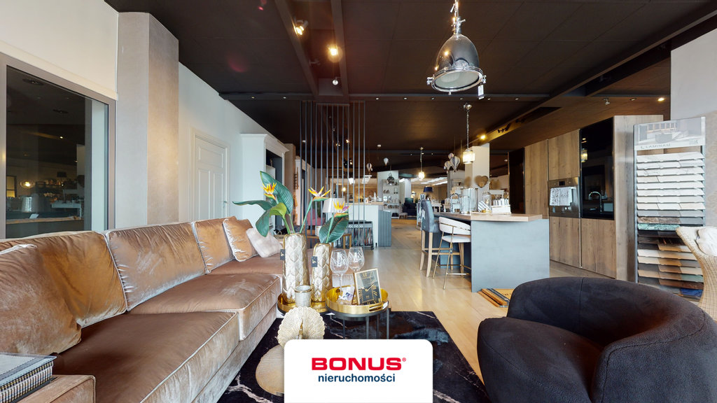 Budynek handlowo-usługowy w świetnej lokalizacji (7)