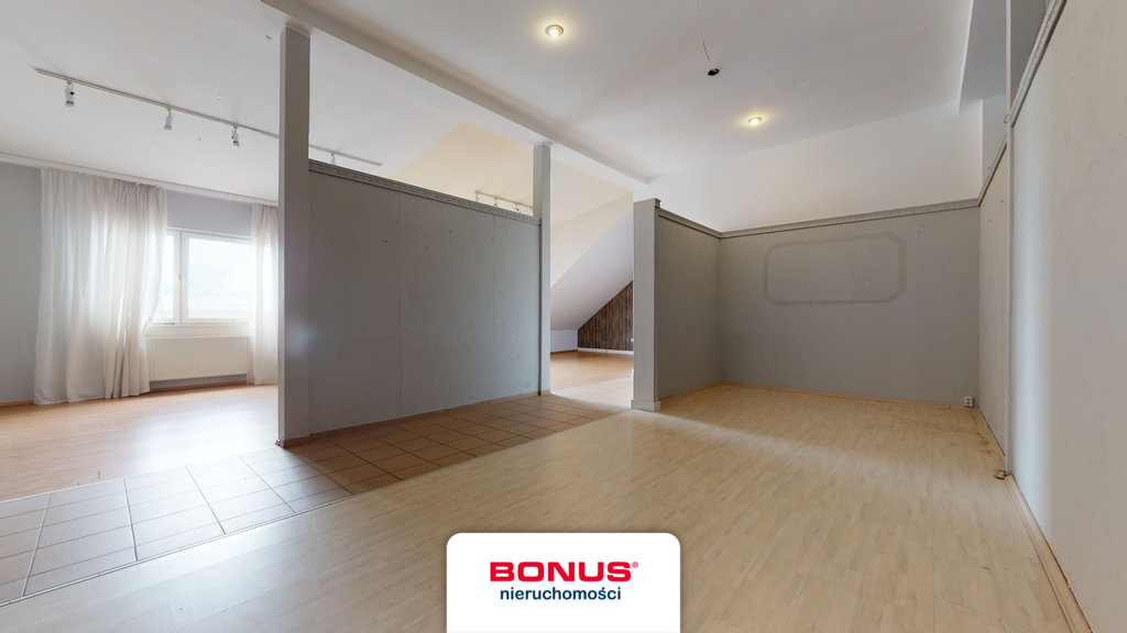 Budynek handlowo-usługowy w świetnej lokalizacji (23)