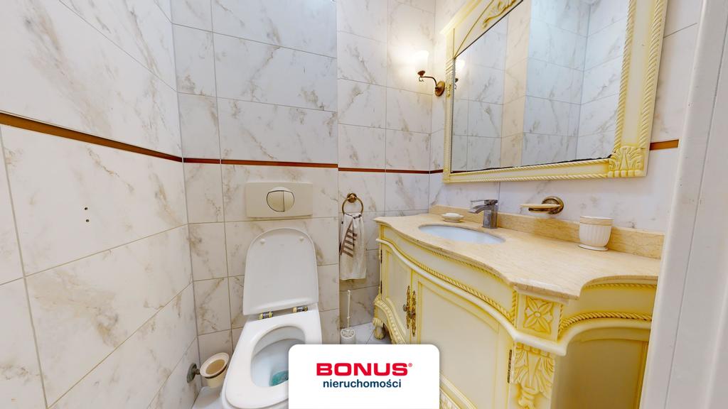 Dom jednorodzinny z pokojami gościnnymi (18)