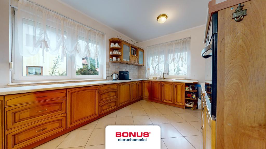 Dom jednorodzinny z pokojami gościnnymi (11)