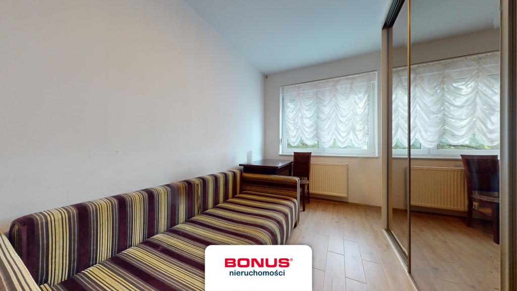 Dom jednorodzinny z pokojami gościnnymi (22)