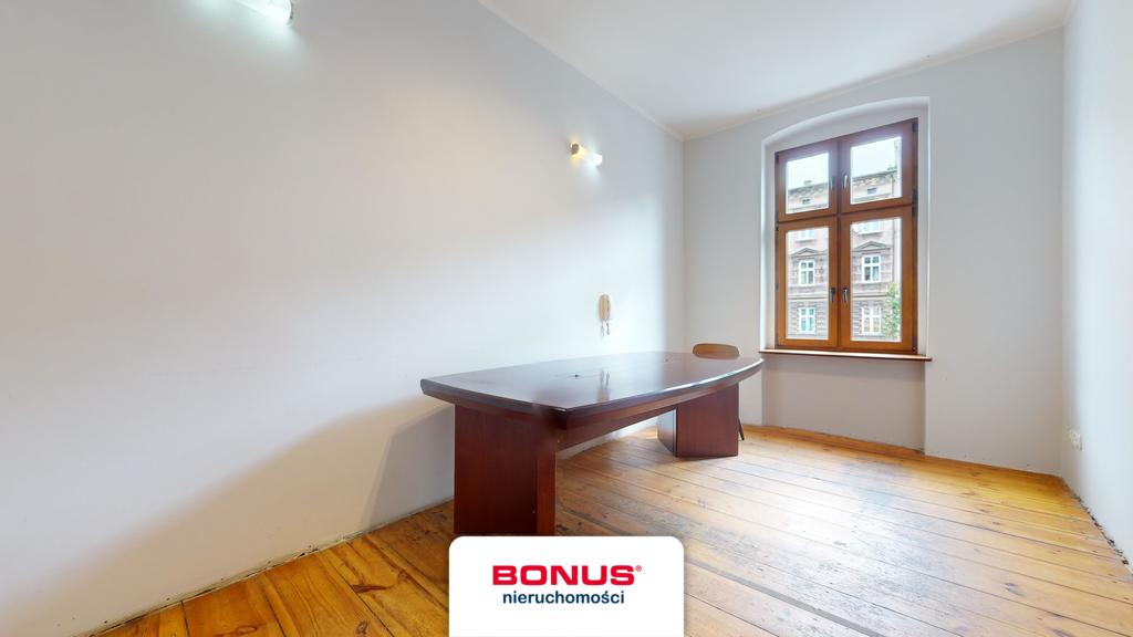 Mieszkanie w Centrum, idealne na kancelarię! (9)