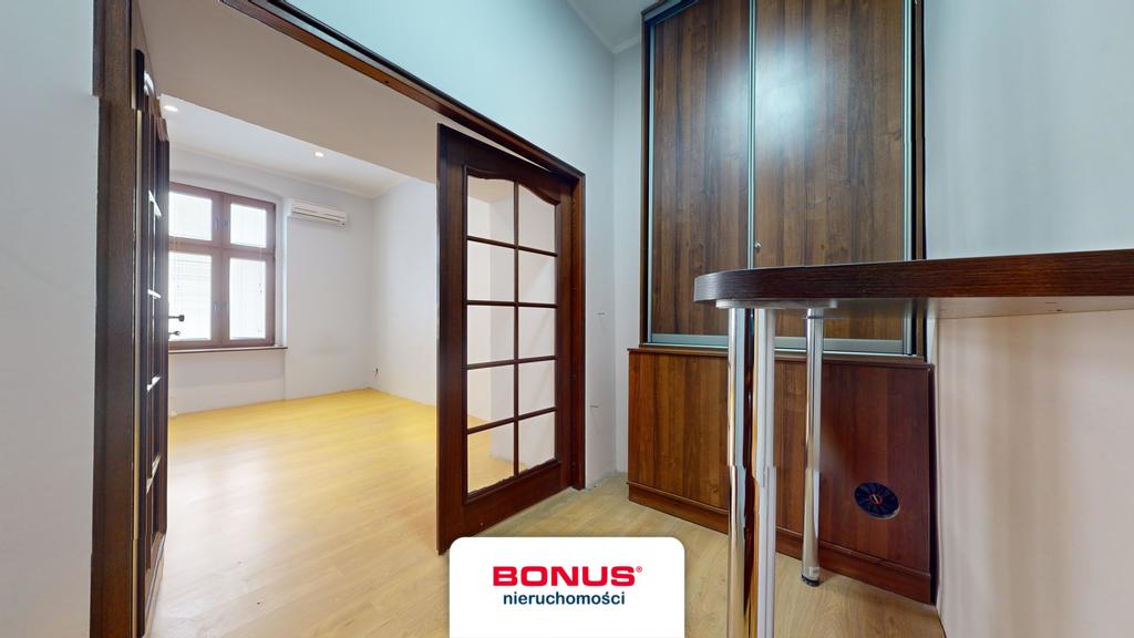 Mieszkanie w Centrum, idealne na kancelarię! (2)