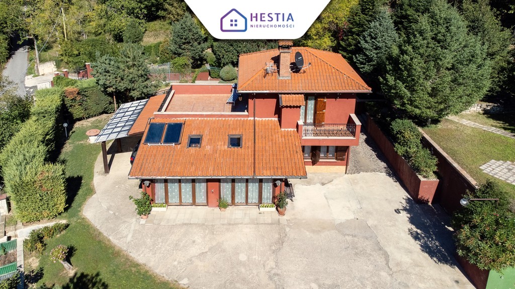 Urocza posiadłość pod Rzymem we Włoszech (3)