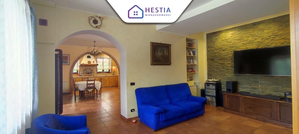 Urocza posiadłość pod Rzymem we Włoszech (10)