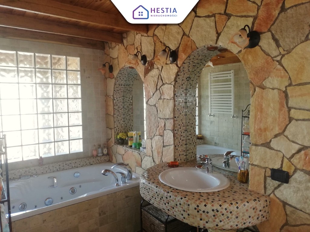 Urocza posiadłość pod Rzymem we Włoszech (15)