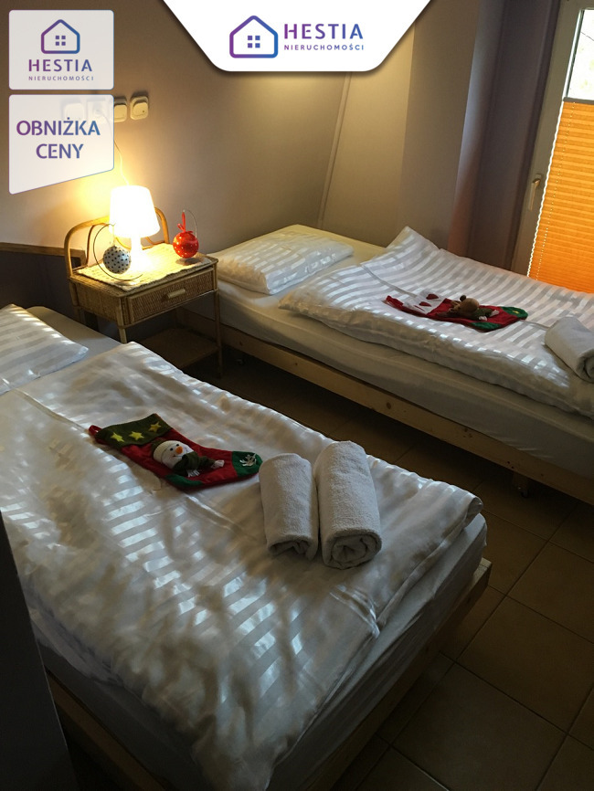 Pensjonat, restauracja i dom dwurodzinny w jednym. (13)