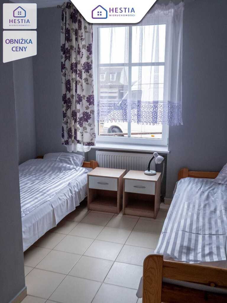 Pensjonat, restauracja i dom dwurodzinny w jednym. (15)