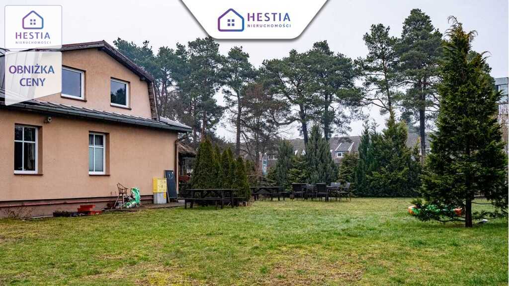 Pensjonat, restauracja i dom dwurodzinny w jednym. (19)