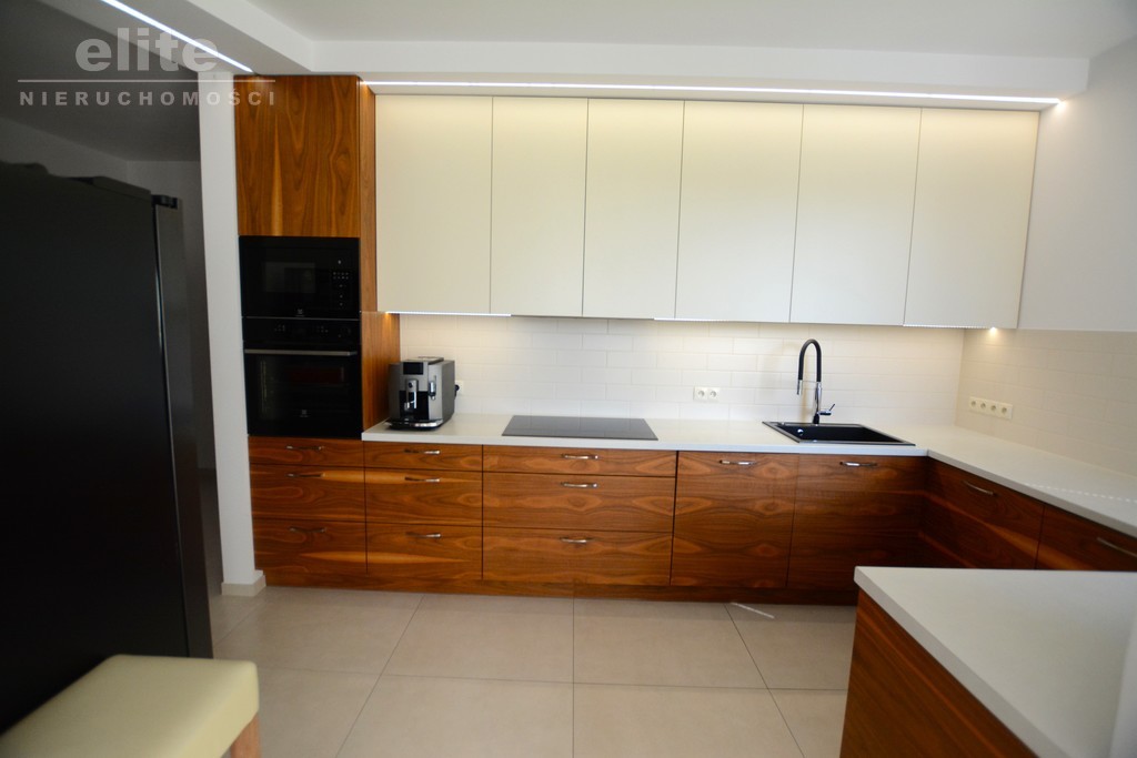 Dobra Szczecińska dom dla rodziny i działalność. (8)