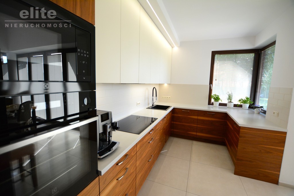 Dobra Szczecińska dom dla rodziny i działalność. (9)