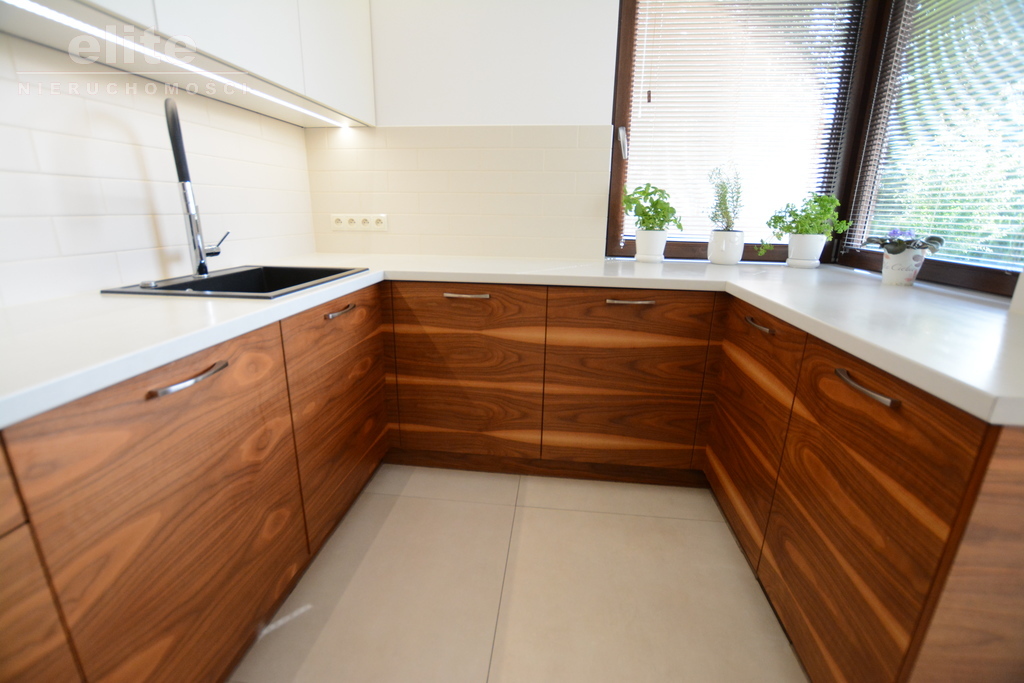 Dobra Szczecińska dom dla rodziny i działalność. (20)