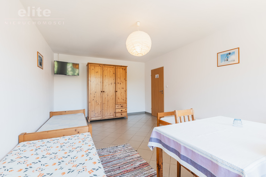 Budynek mieszkalno - usługowy przy ul. Mickiewicza (7)