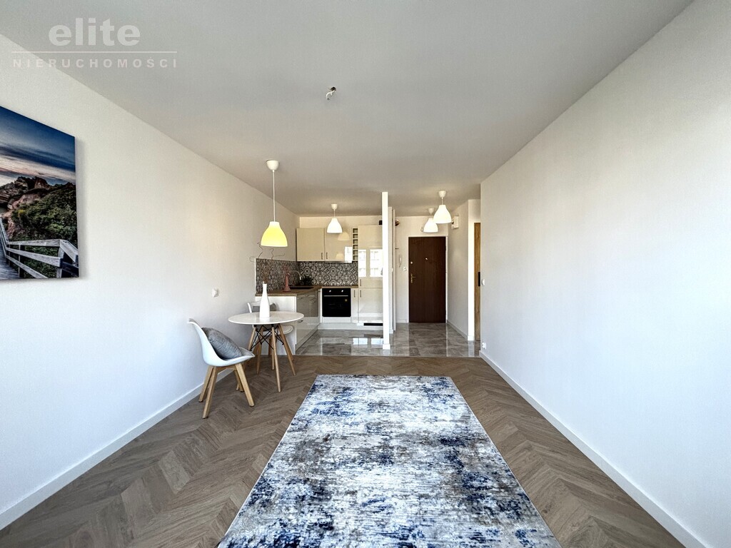 Pomorzany, 2 pokoje, po remoncie kapitalnym (1)