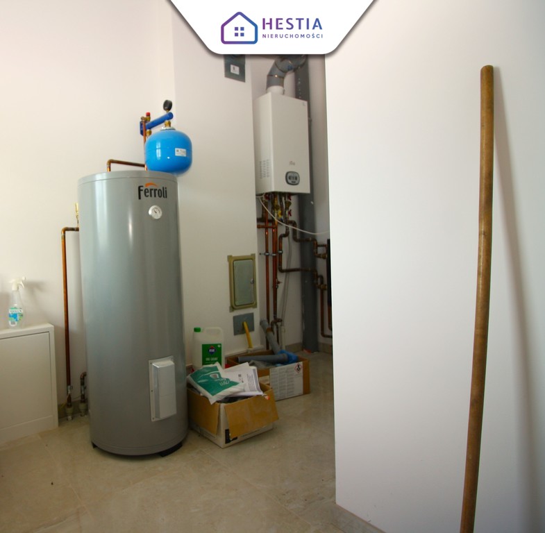 Na sprzedaż nowy dom w stylu dworkowym (15)