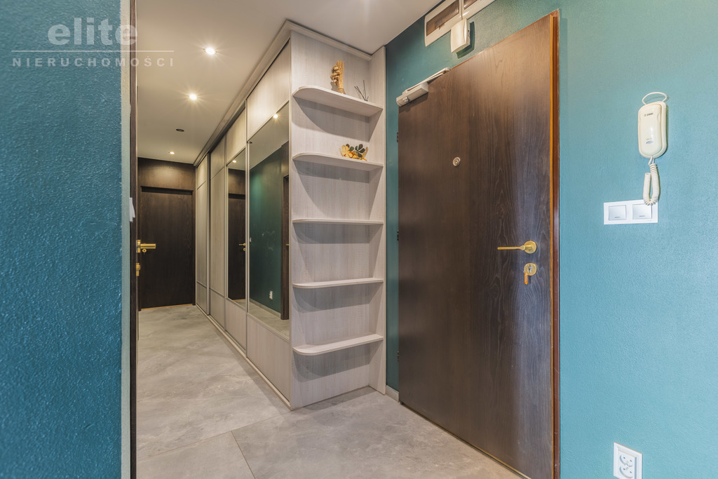 Mieszkanie 77 m2 z widokiem na panoramę miasta (13)