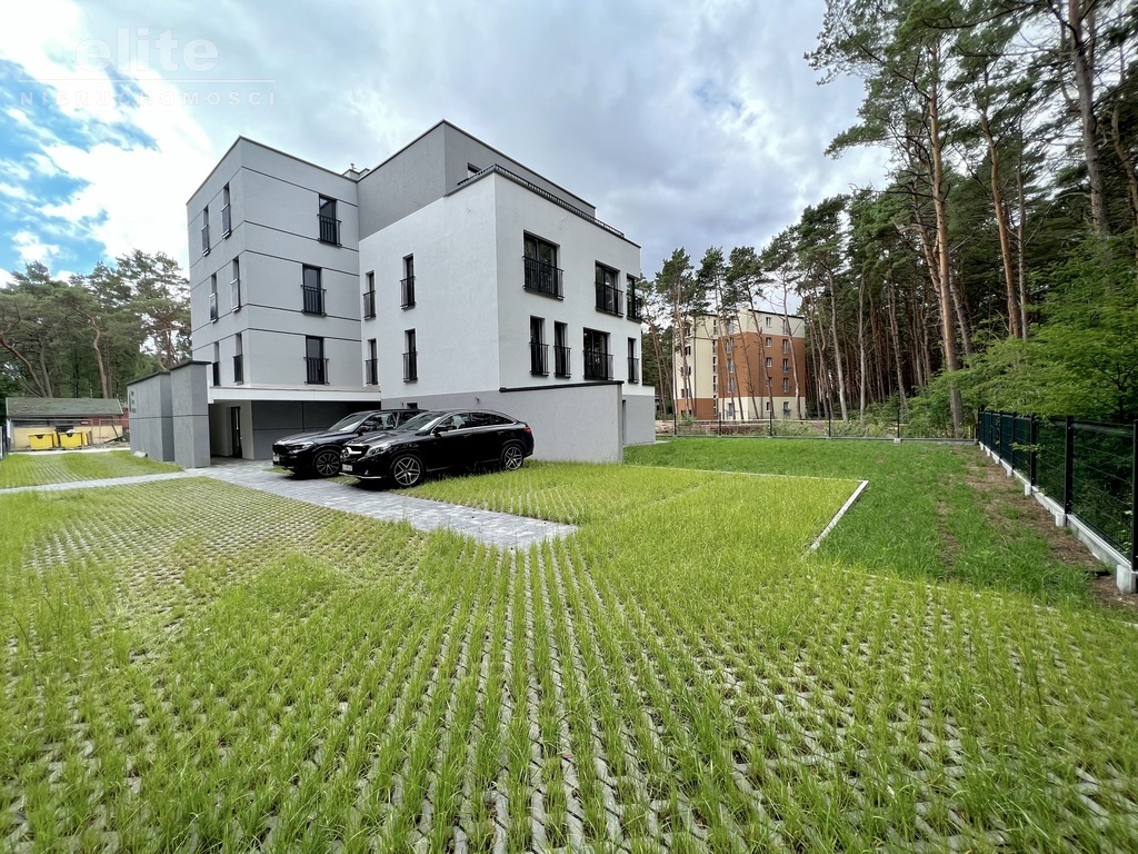 Międzywodzie pierwsza linia zabudowy, w lesie (8)