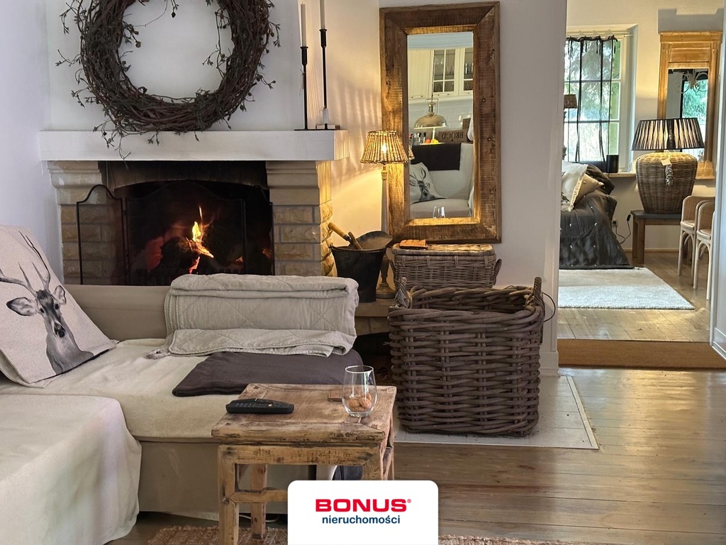 Duży dom w pobliżu Jeziora Szmaragdowego (2)