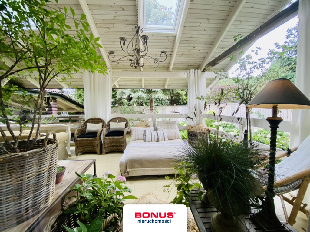 Duży dom w pobliżu Jeziora Szmaragdowego (10)