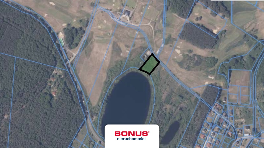 Działka nad jeziorem w pasie nadmorskim (2)