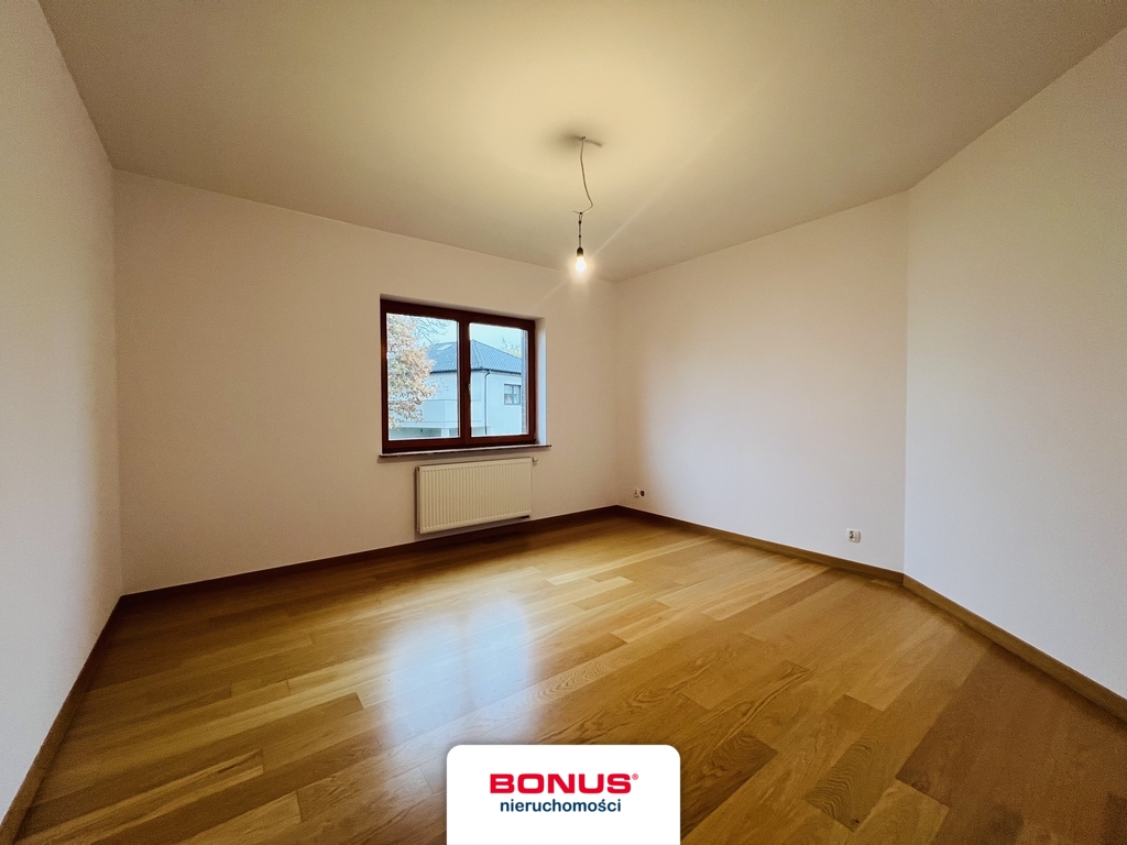 Duży dom wielopokoleniowy lub dla firmy (6)