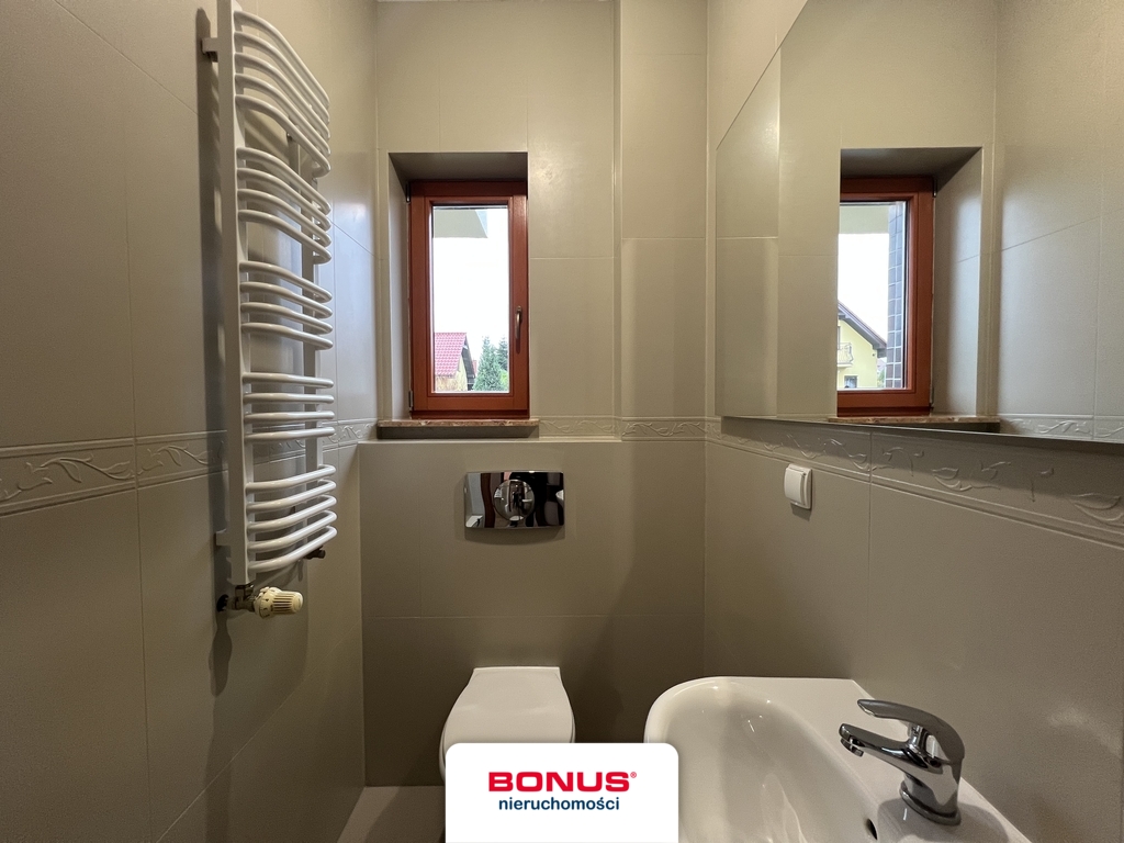 Duży dom wielopokoleniowy lub dla firmy (9)