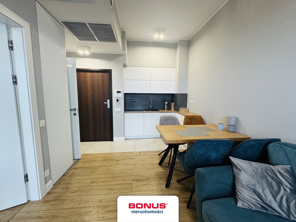 Hanza Tower pod klucz 2 pokoje, basen (3)