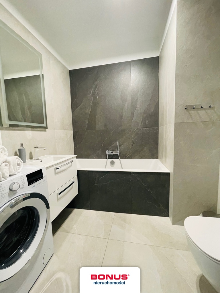 Hanza Tower pod klucz 2 pokoje, basen (12)