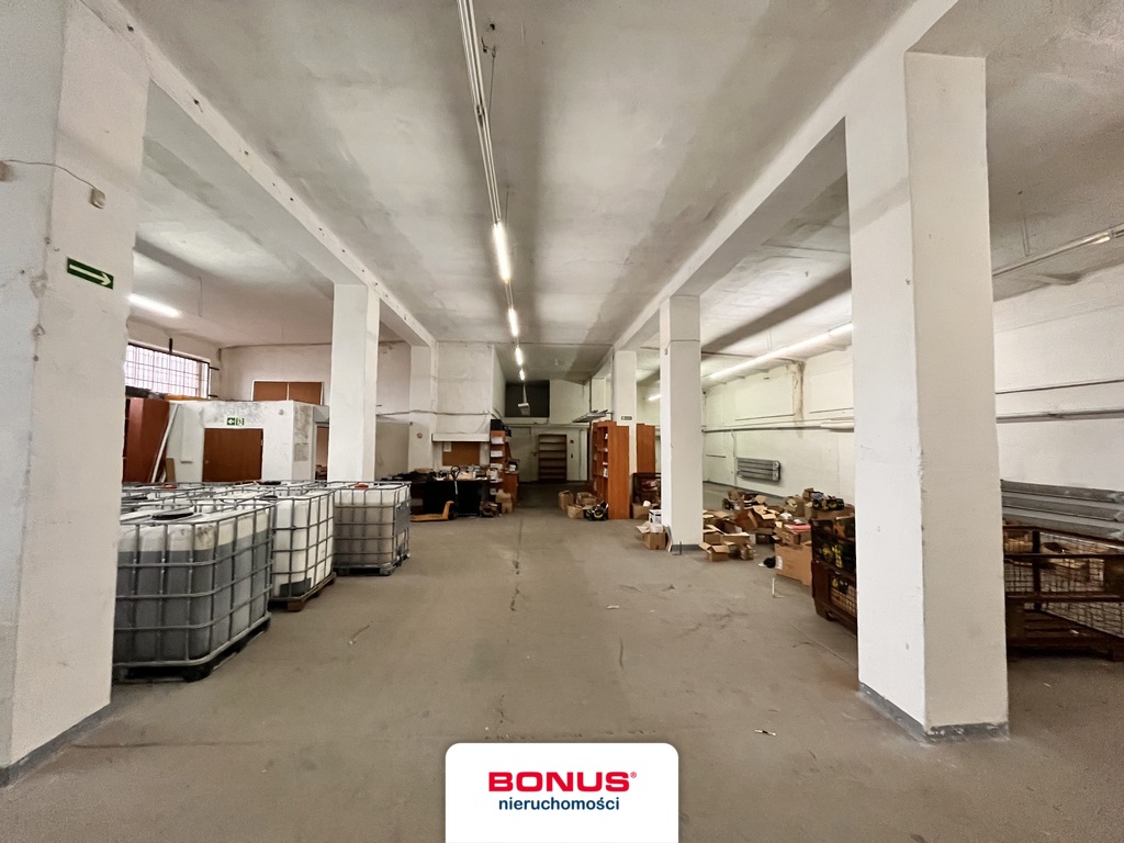 Do wynajmu hala magazynowa. (2)