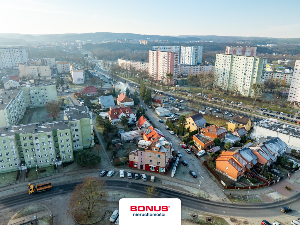 Budynek mieszkalno-usługowy 5 mieszkań + 2 lokale (5)