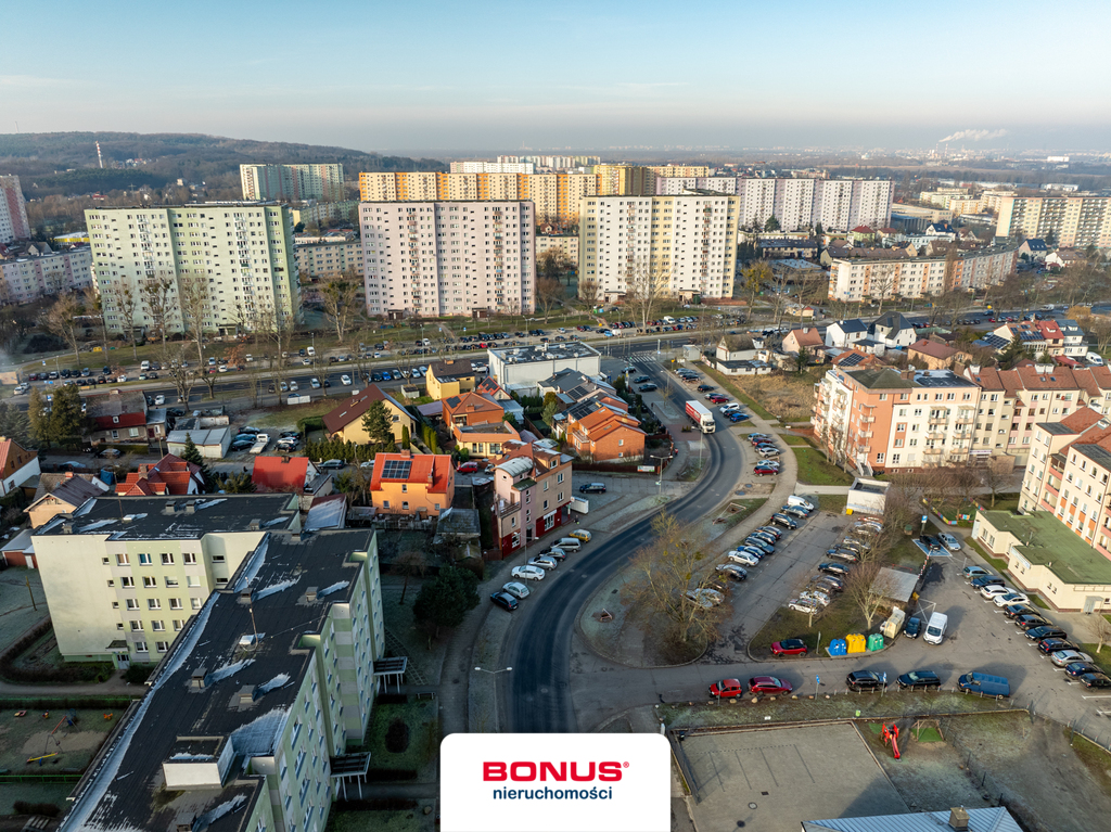 Budynek mieszkalno-usługowy 5 mieszkań + 2 lokale (7)