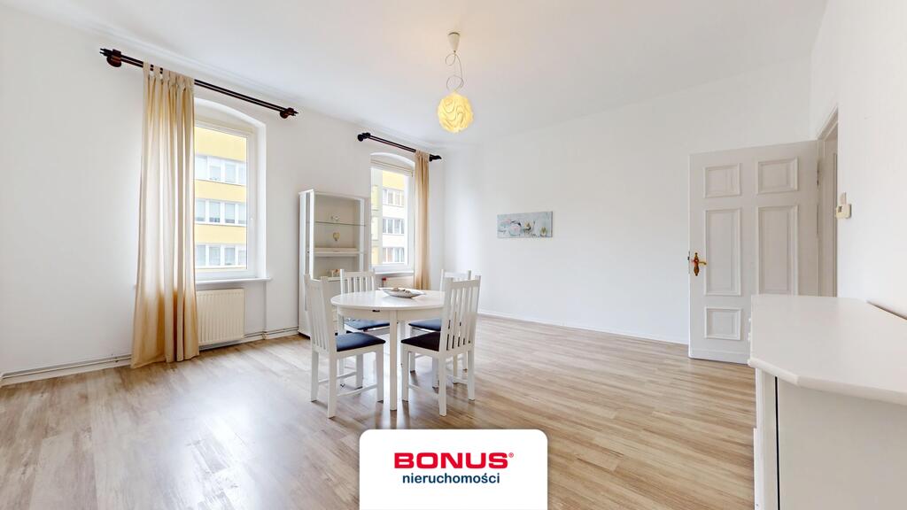 Duże 2 pokojowe mieszkanie w topowej lokalizacji (9)
