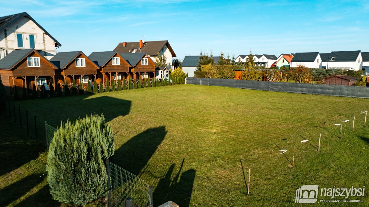 Rewal -Działka na sprzedaż (2)