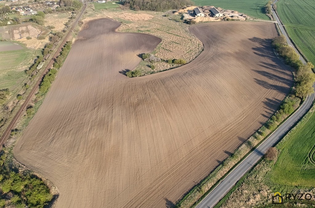 Działka Inwestycyjna Stobno przy drodze asfaltowej (9)