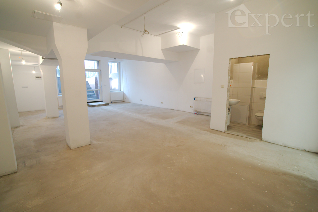 Lokal w centrum pod każdą działalność - 1 Maja (7)