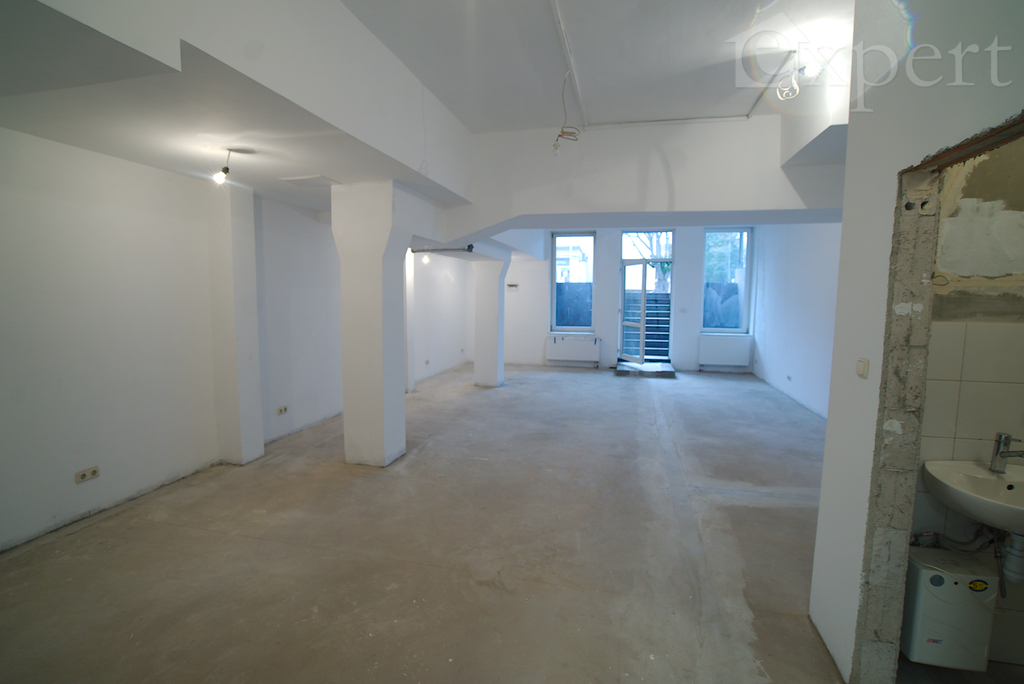 Lokal w centrum pod każdą działalność - 1 Maja (11)