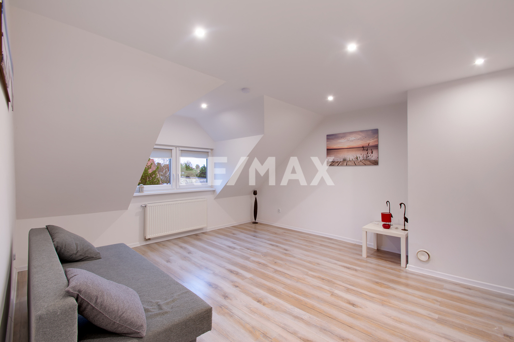 Elegancki, przestronny dom 250 m² w Kołobrzegu (19)