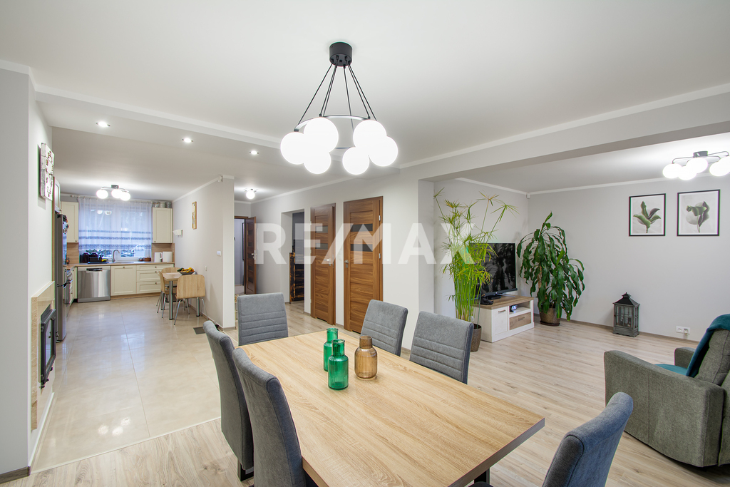 Elegancki, przestronny dom 250 m² w Kołobrzegu (5)