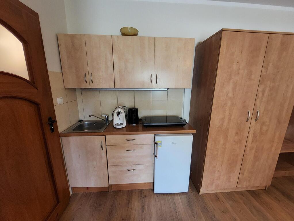 Na sprzedaż uroczy, przytulny pensjonat. (7)