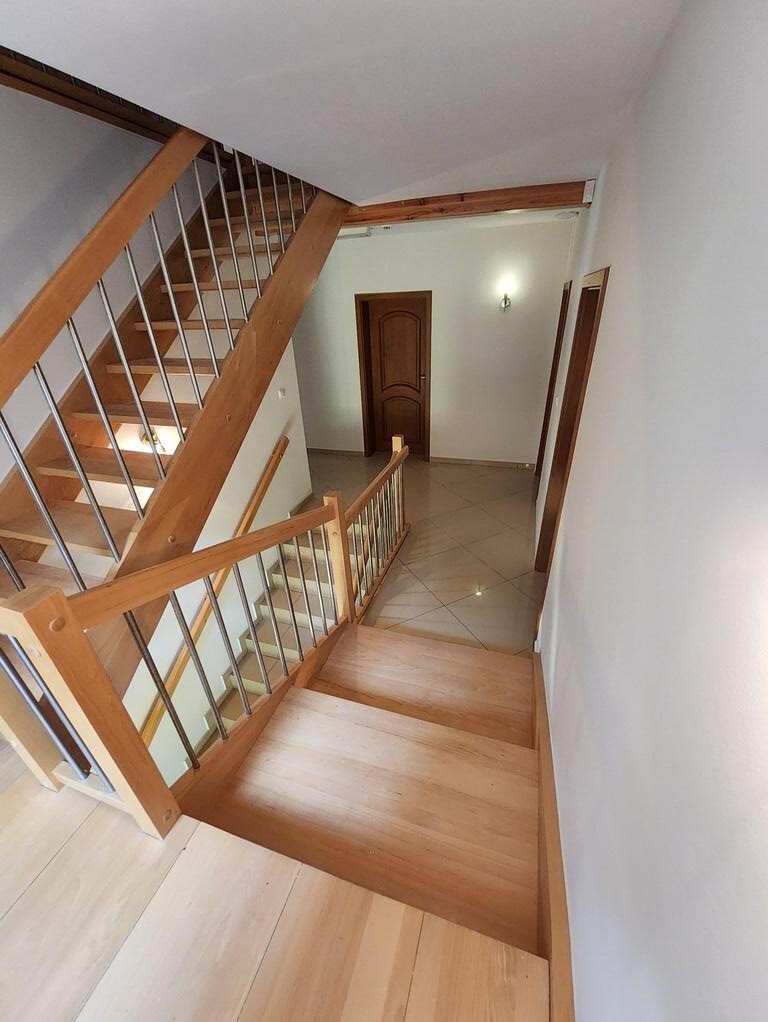 Na sprzedaż uroczy, przytulny pensjonat. (13)