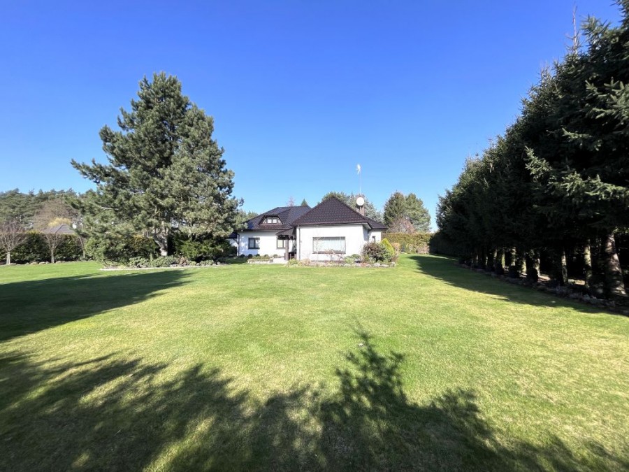 PIĘKNY DOM W MOTAŃCU (4)