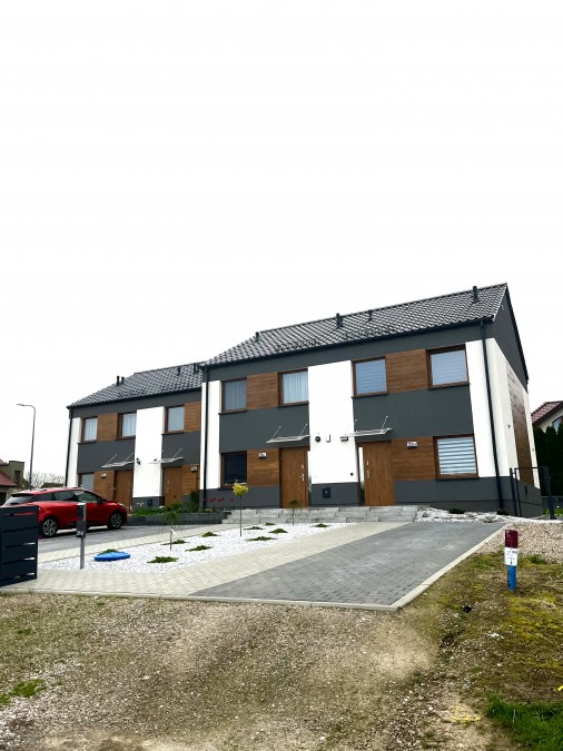 SEGMENT SKRAJNY OS. PYRZYCKIE (6)