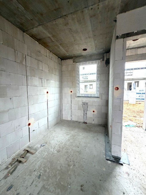 SEGMENT SKRAJNY OS. PYRZYCKIE (5)