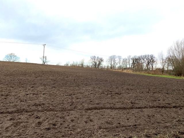 DZIAŁKA POD BUDOWĘ TANIO NA WSI. (3)