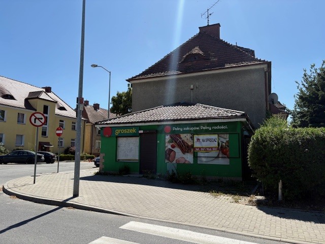 Lokal usługowo-handlowy os. Chopina. (2)