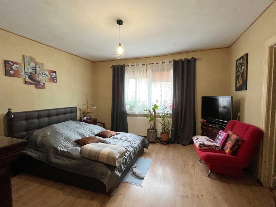 POSIADŁOŚĆ NAD STAWEM KLASZTORYM (7)