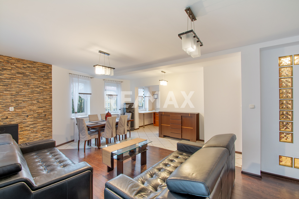 Dwupoziomowe mieszkanie w centrum Kołobrzegu/Zaple (2)