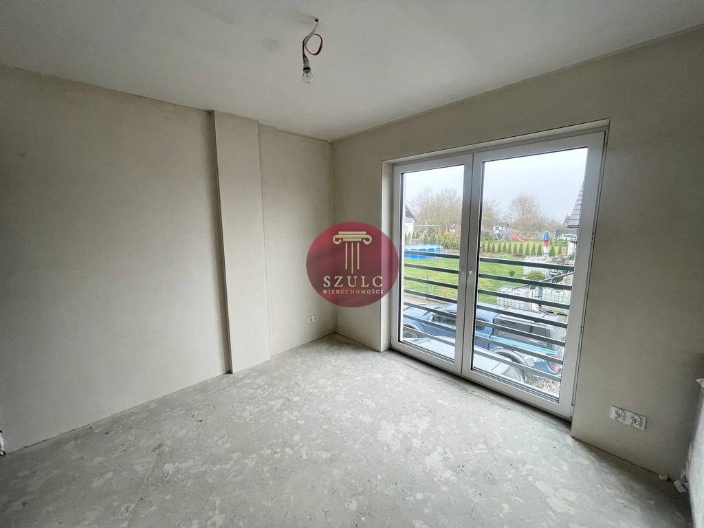 Segment w kameralnej okolicy z ogródkiem (2)